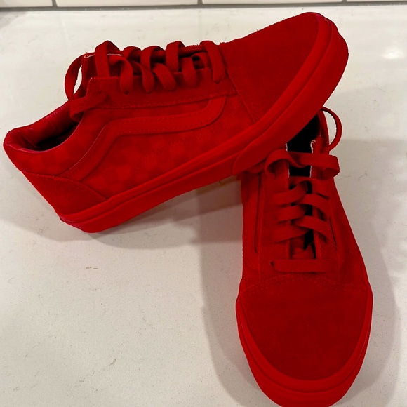 Kids Red Vans Size 3 - Picture 2 of 3
